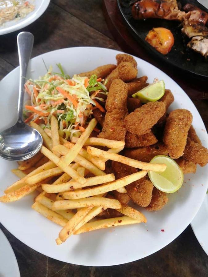 نيجومبو Freedom Inn المظهر الخارجي الصورة